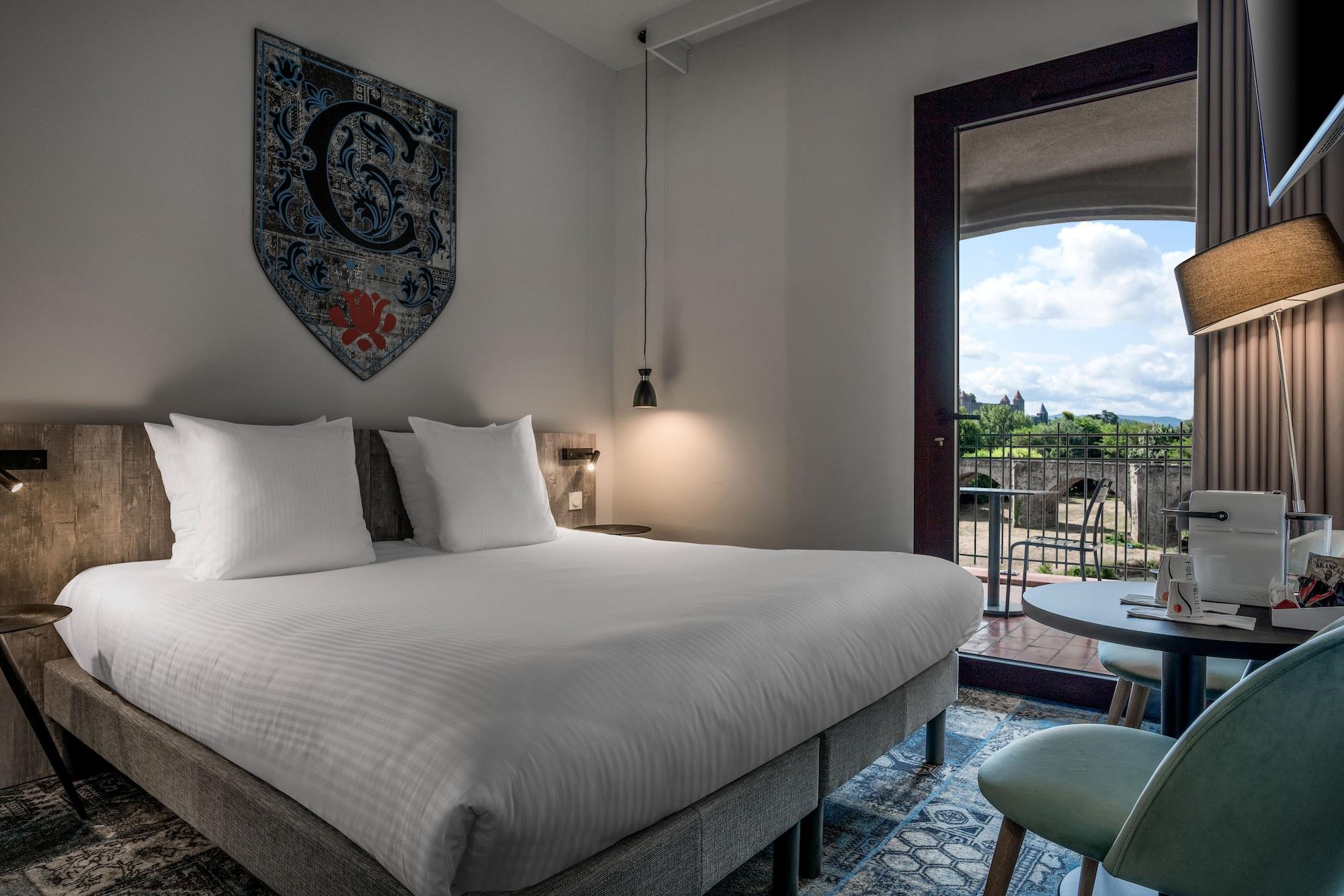 Sowell Hotels Les Chevaliers Carcassonne Bagian luar foto