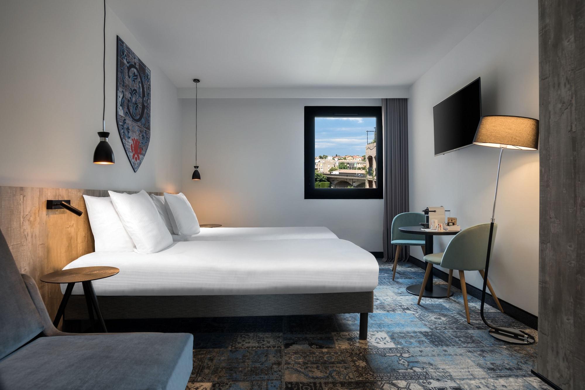 Sowell Hotels Les Chevaliers Carcassonne Bagian luar foto