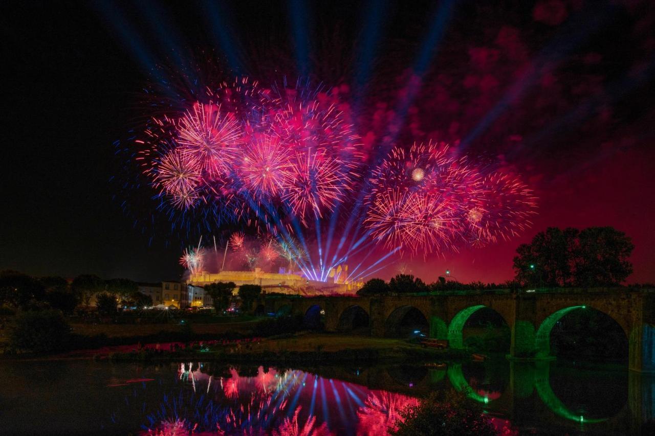 Sowell Hotels Les Chevaliers Carcassonne Bagian luar foto