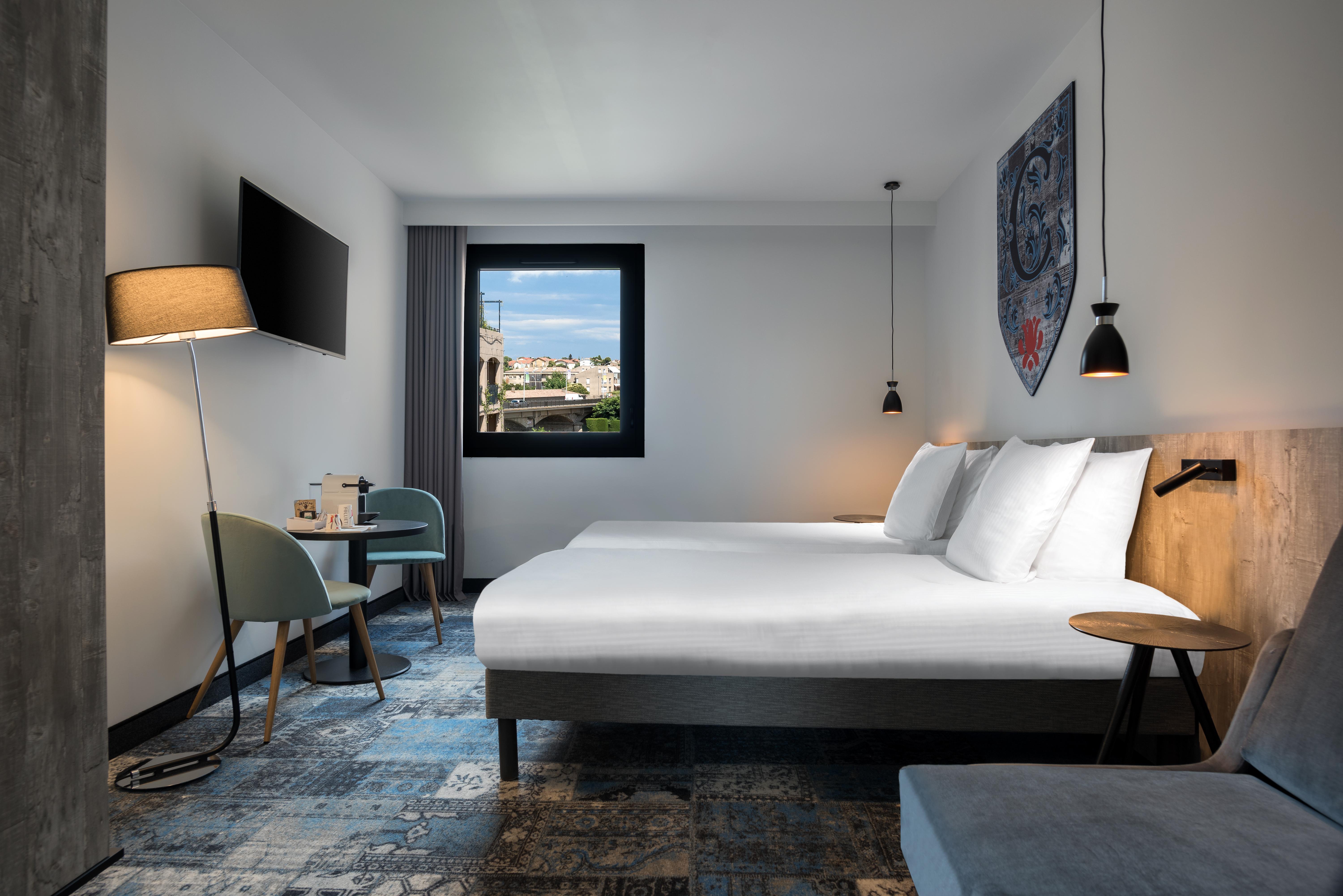 Sowell Hotels Les Chevaliers Carcassonne Bagian luar foto