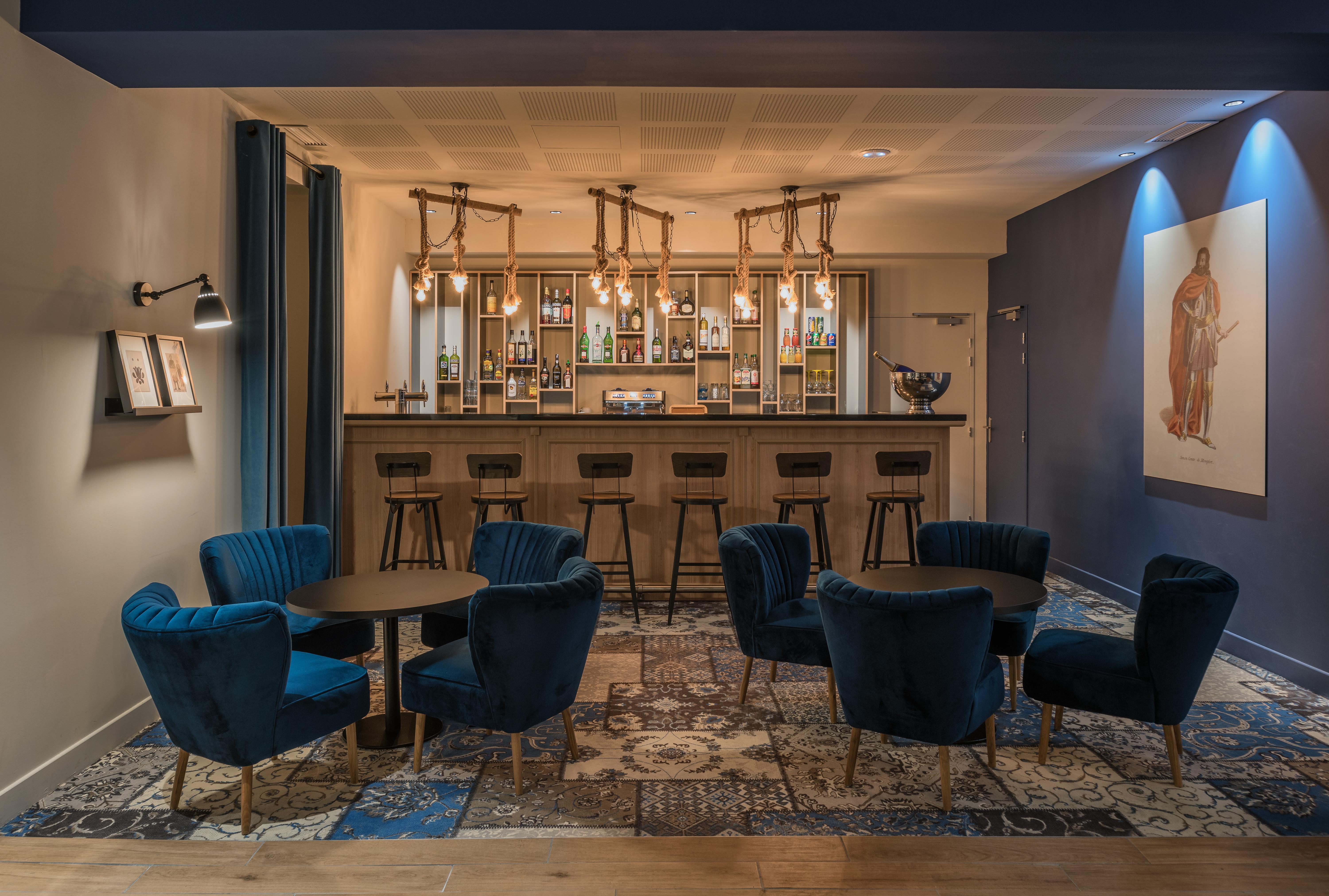 Sowell Hotels Les Chevaliers Carcassonne Bagian luar foto