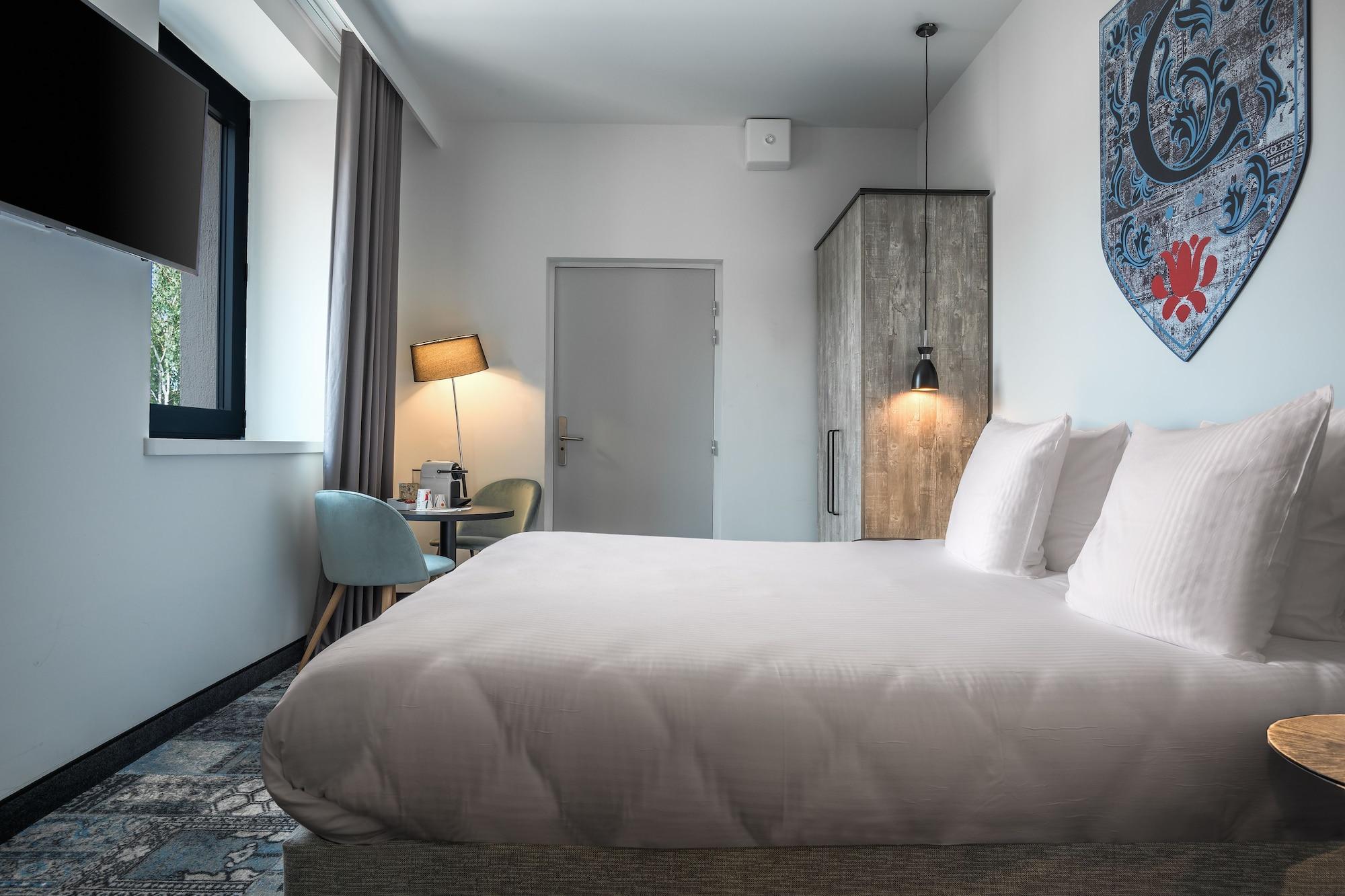 Sowell Hotels Les Chevaliers Carcassonne Bagian luar foto
