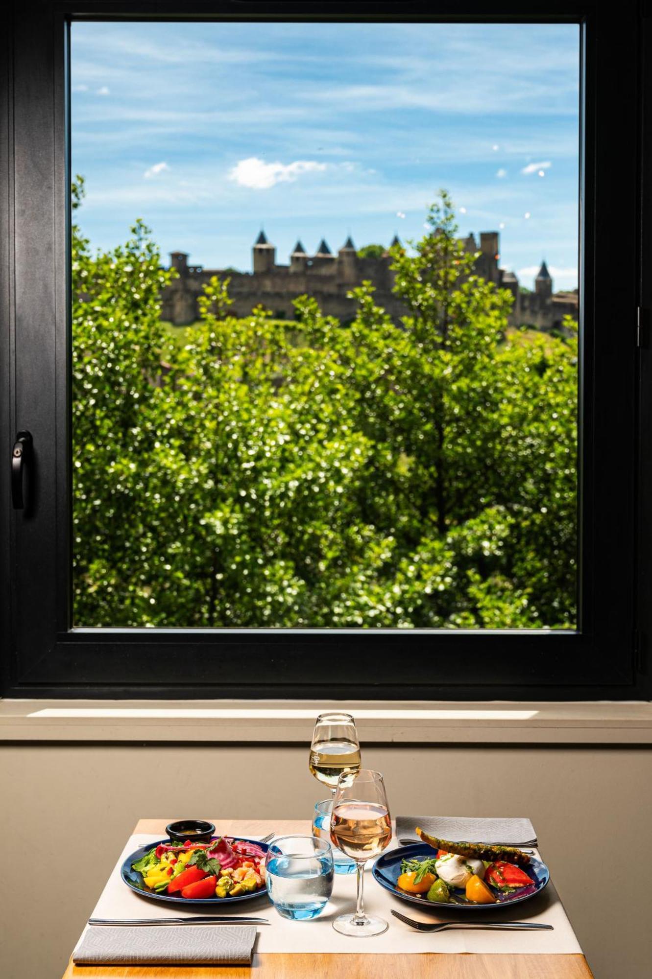 Sowell Hotels Les Chevaliers Carcassonne Bagian luar foto