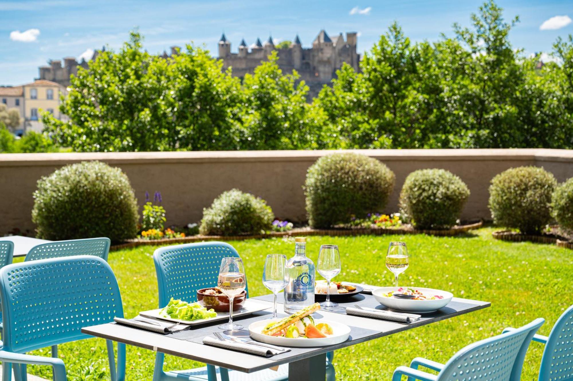 Sowell Hotels Les Chevaliers Carcassonne Bagian luar foto