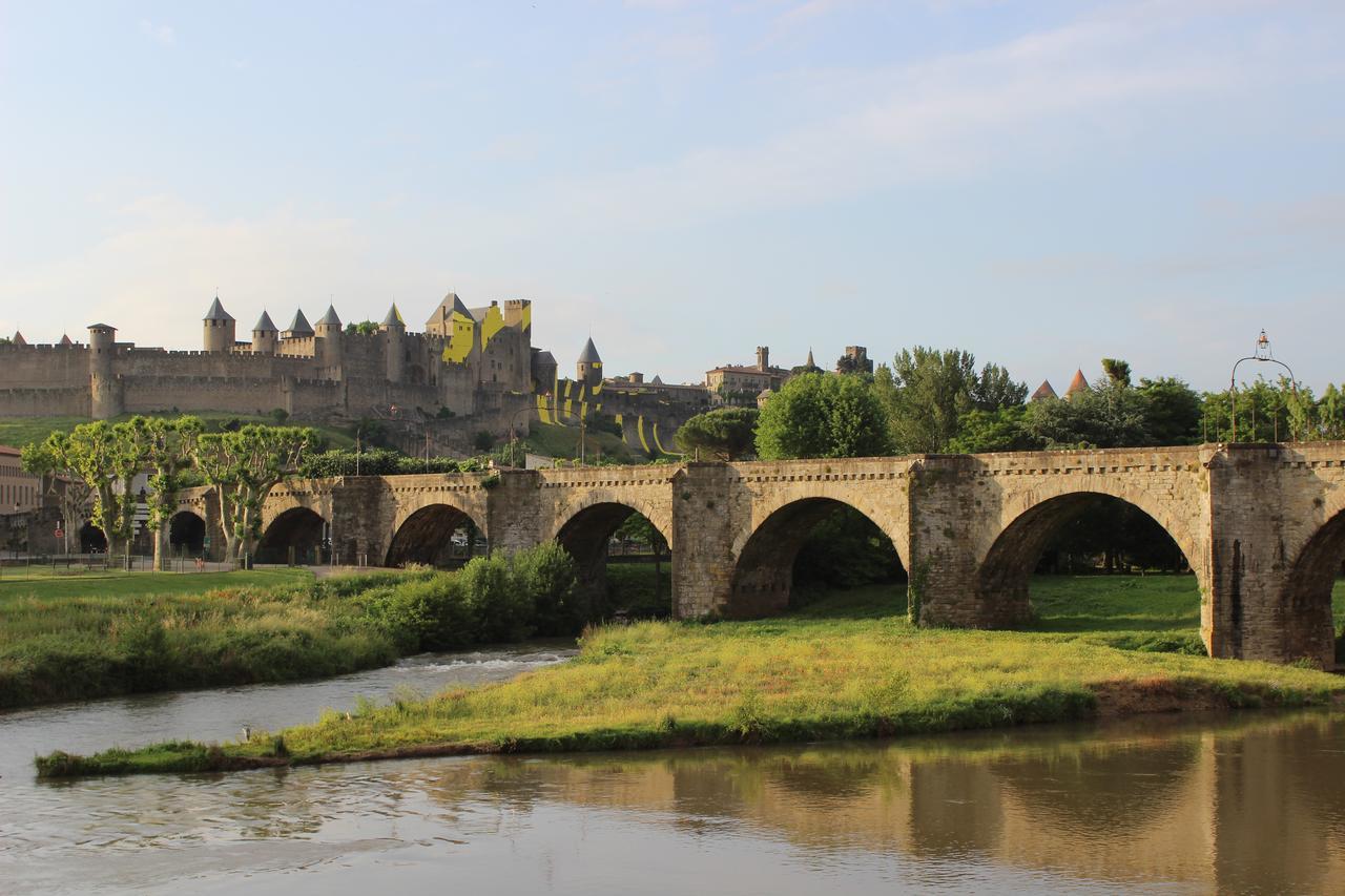Sowell Hotels Les Chevaliers Carcassonne Bagian luar foto