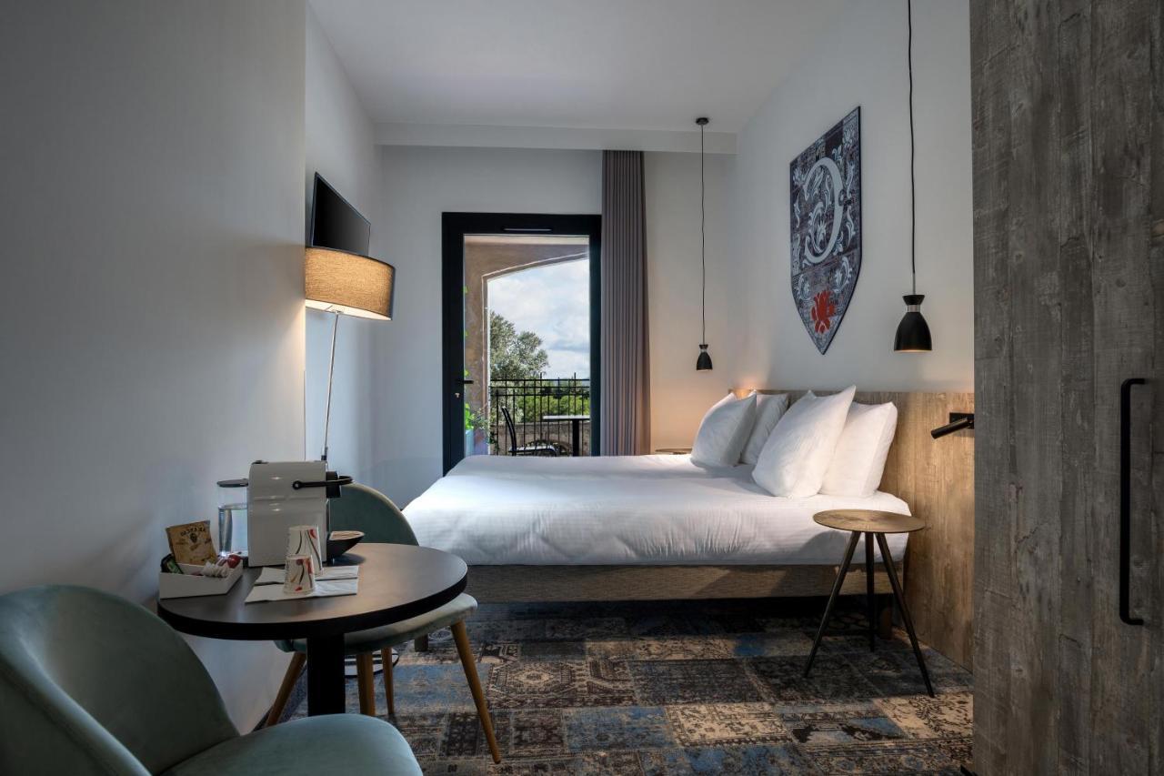 Sowell Hotels Les Chevaliers Carcassonne Bagian luar foto